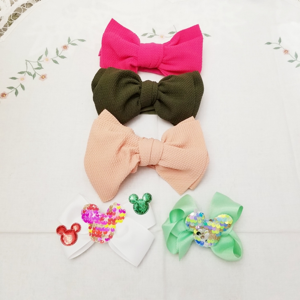 Bundle of Kid's Headbands and Bows. 5 pieces.  New
